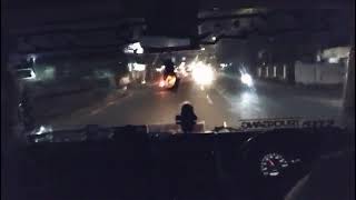 Download lagu mentahan nyetir truk malam hari. mp3