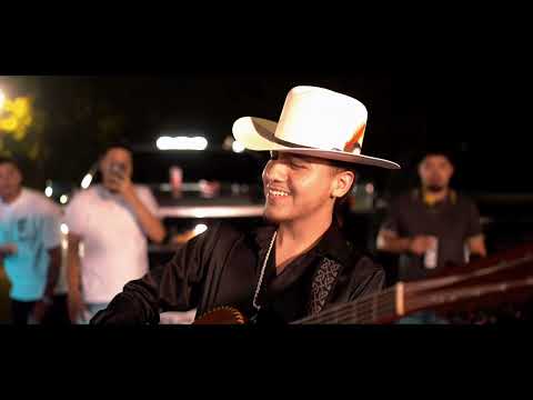 10 Mil Rifles - Nueva Escuadra feat. Equipo Mh