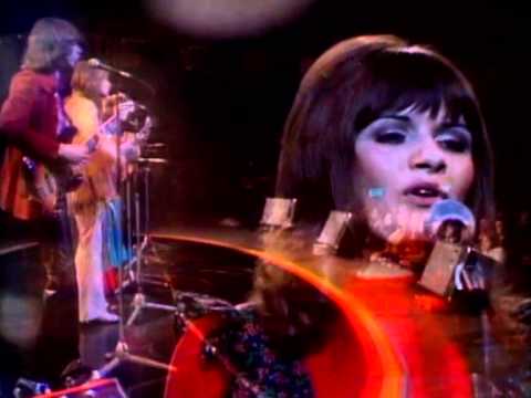 10. Circles (The New Seekers; Live at the Royal Albert Hall, 1972)