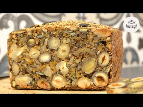 In diesem Brot sind nur Nüsse und Kerne. Das beste Paleo Brot, dass du je gegessen hast!