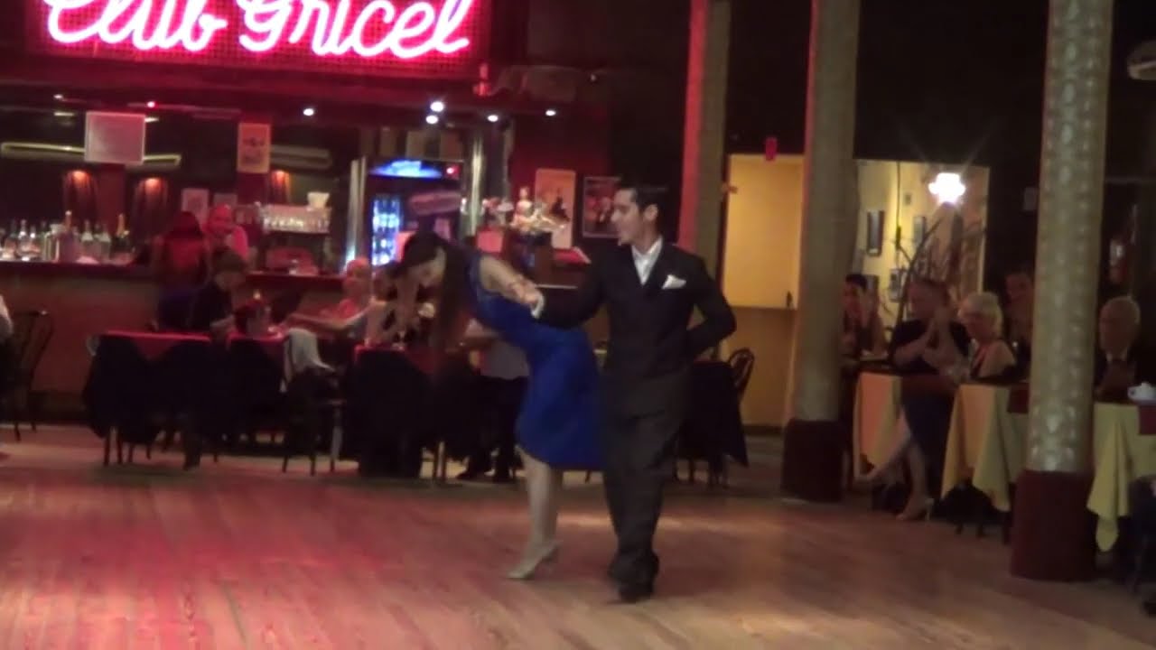 Celeste Cimino y Luciano Millaqueo Tango "Poema" Canaro - Maida (26-11-14) 4/6