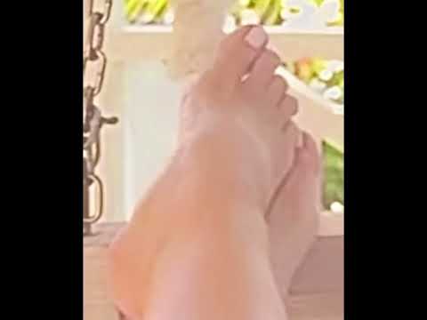 Sofia Jamora Feet