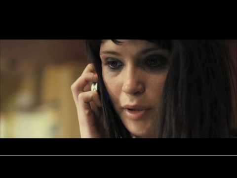 The Disappearance of Alice Creed (Clip 'Phones the Police')