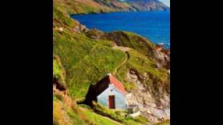 Sea Invocation - Manx Folk Song sung by Marianne Asjiki Lihannah & Catharina Rickett(Si Canta Duo)