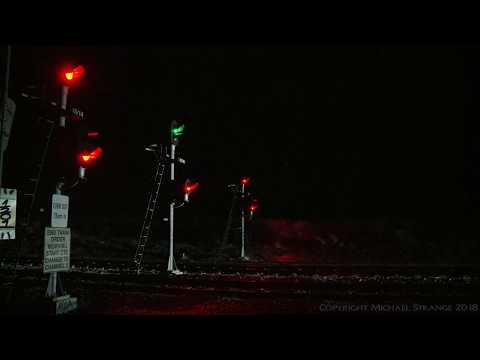 Pacific National Intermodal: PM6 at night - PoathTV Australian Trains & Railways 2017