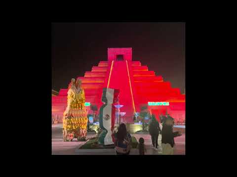 Samayra exploring & enjoy @ Riyadh Boulevard World…#egypt & #paris was awesome..