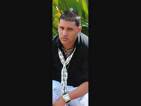 MALY LA VOZ DEL FUTURO - AMOR COLEJIAL VIDEO