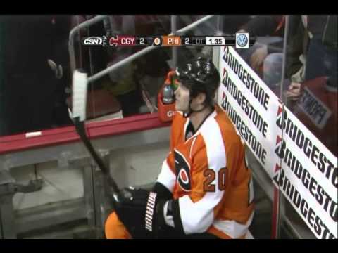 Chris Pronger disallowed goal vs the Flames - 11-26-10