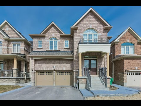 102 Goodsway Trail Brampton