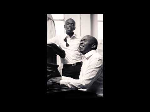 Jaziel Brothers & Oliver Mtukudzi - Ma Africa