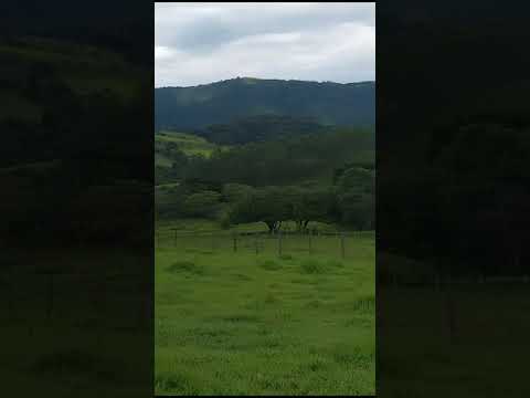 Sítio para empreendimento imobiliário ou turístico, ótima localização Extrema - MG Código 1098