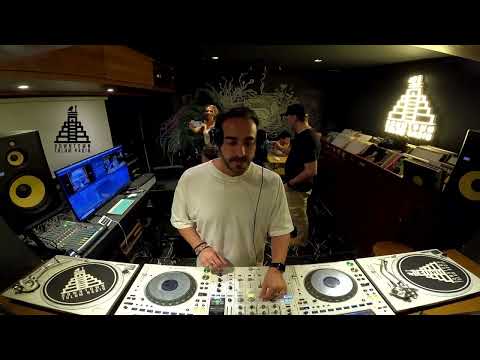 Simone Vitullo @ Downtown Tulum Radio (Syncopate Radio Show)