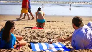 Is that Jaclyn Glenn on the beach