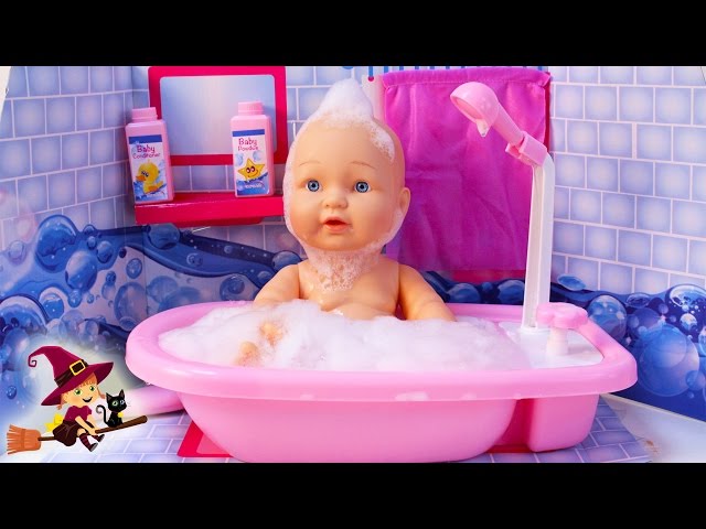 Vídeo relacionado con BelleStyle Juguetes Baño Bebe,Juguetes Bañera para Bebe Niños Niñas de 1 2 3 Año,3 Piezas Baño Bebe Patos de Juguete a Cuerda Juguetes Piscina para Pequeños Niños