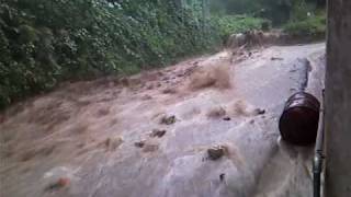 preview picture of video 'Alluvione a Varese via dei Mulini Grassi 15 07 09'