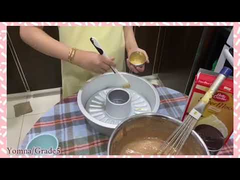 Making  yummy chocolate cake