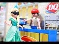 AllToyCollector Frozen Elsa EATS DAIRY QUEEN.