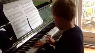 Alexander spiller Kardemomme sangen