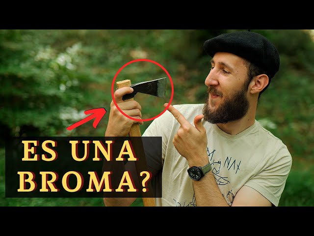Vídeo relacionado con TECHZOCO Hacha Pequeña de 600 g con Mango de Madera, Hacha Vizcaína, Hachas de Tala Universal, Cabeza de Acero al Carbono, Longitud 38,5 cm