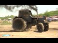 Russische boeren veranderen voor één dag in racehelden... op een tractor - RTL NIEUWS