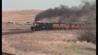 preview picture of video 'Union Pacific 3985, Brady, Nebraska, 1994'