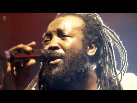Big Ship Sailing - Freddie McGregor  (HQ Audio)
