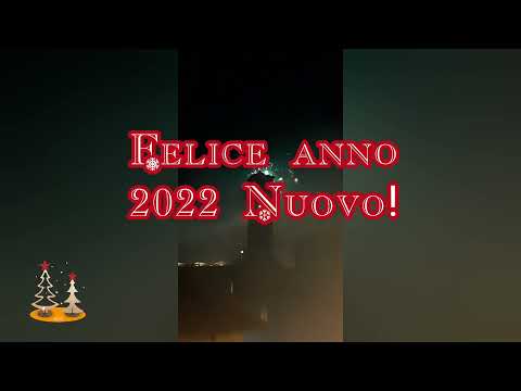 Фейерверк в Новогоднюю ночь 01.01.2022, Италия 🔥 Fuochi d'artificio a Capodanno 2022, Italia