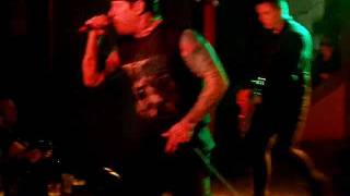Roger Miret And The Disasters - We&#39;re Gonna Find A Way (Prague)