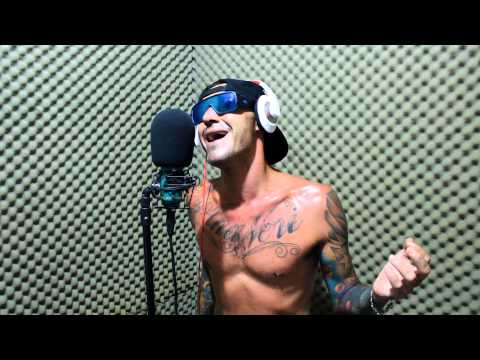 DJ Bala - Medley 2014 Feat. MC Danilo Boladão