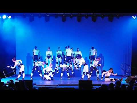 Evolution Foundation College performing at Move it 2018 / One More Time - Pentatonix