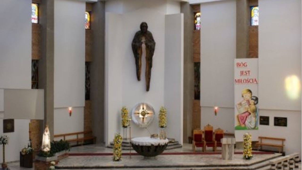 Live webcam view of Sacred Heart Church Altar Cam