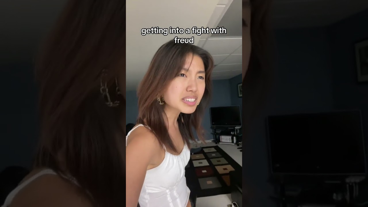 Freud's Mother Issues :)) #shorts #freud #sigmundfreud #book #books #funny #meme #psychology
