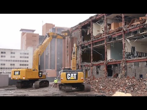 "I'm shocked,": Lansing neighbors react to the demolition of the former Eastern High School building