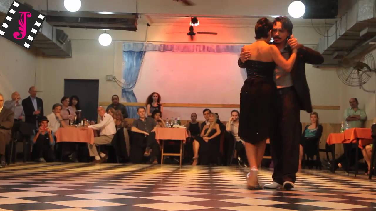 Video thumbnail for Gastón Torelli y Moira Castellano en el Sin Rumbo 01/03