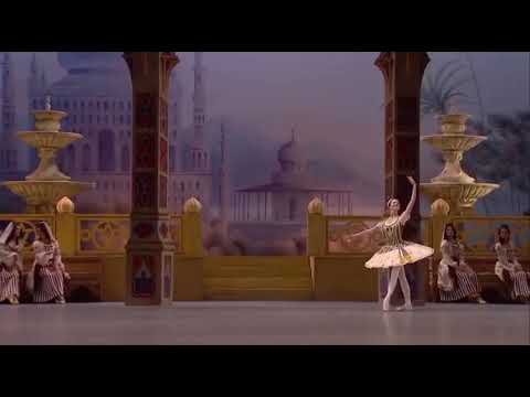 LE CORSAIRE - Odalisque Variation #3 (Ksenia Zhiganshina - Bolshoi Ballet)