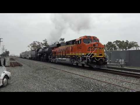 1000th Video! Video 102 - Fullerton Railroad Days express with Santa Fe 3751!