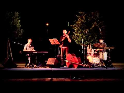 JOHN SERRY TRIO  