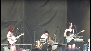 The Regrettes - &quot;Red Light&quot; @ Riot Fest 2017 Chicago, Live HQ