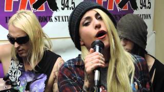 Stitched Up Heart &quot;Catch Me&quot; Live &amp; Unplugged
