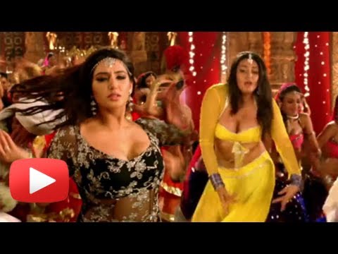 Hot Cleavage Show By Item Girls In Kaddu Katega Song ft.Sonu Sood - R Rajkumar Song