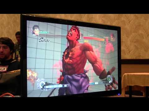 USF4 Top 32 @ CEO 2015 - Tempo ChrisG (Sakura) vs Dakou (Evil Ryu)