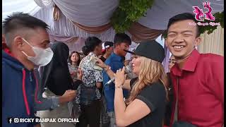 Download lagu ORAY WELANG versi BAJIDOR |•| |•|RICKY RAMPAK |•| LIVE SHOW RANCAEKEK mp3 Download lagu ORAY WELANG versi BAJIDOR |•| |•|RICKY RAMPAK |•| LIVE SHOW RANCAEKEK mp3
