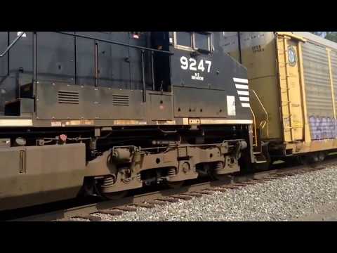 NS 6901 heads west leading NS 287