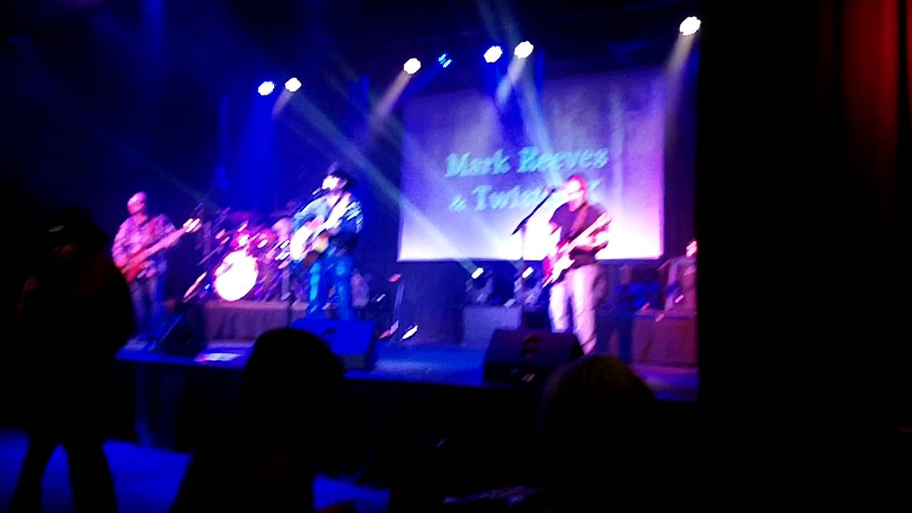 Hire Mark Reeves and Twisted X Country Band in Sulphur, Louisiana