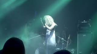 Myrkur - Ulvinde (Close Up)