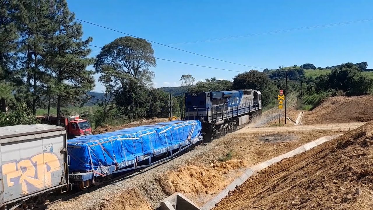 Trem de ES43BBi da Rumo, Carregado em alta velocidade no interior de Reserva - PR 