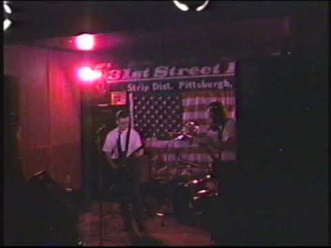 BLOODY HOLLIES live at the 31st Street Pub in Pittsburgh, PA on March 30, 2002