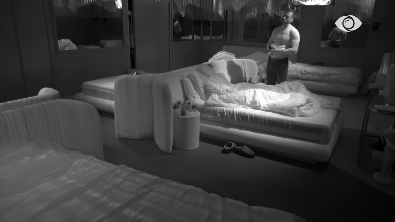 “Ti je i pafytyrë dhe tradhëtar i zi”/ Jozi vijon diskutimin me Laertin