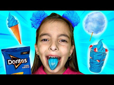 COMENDO TUDO AZUL POR UM DIA INTEIRO 😱 JÉSSICA GODAR, LAURINHA E HELENA E GABRIEL