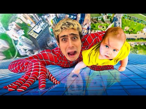 Sopravviviamo come SUPEREROI per 24 ORE !! 😱 *challenge assurda*